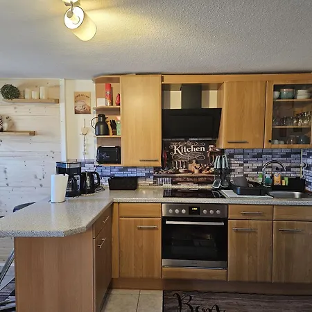 アパート 02 Angela